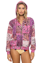Retro BANDANA QUILTED RELAXED ZIP HOODIE - PINK