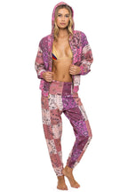 Retro BANDANA QUILTED RELAXED ZIP HOODIE - PINK