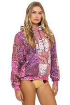 Retro BANDANA QUILTED RELAXED PULLOVER HOODIE - PINK