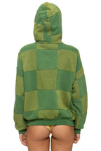 Retro CHECK QUILT RELAXED PULLOVER HOODIE - JUNGLE GREEN PALM