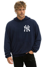 Retro NEW YORK YANKEES 2026 RELAXED PULLOVER HOODIE - NAVY