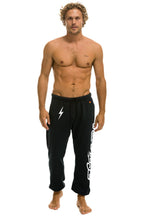 Retro UNDER THE BIG SKY 2026 UNISEX POCKET SWEATPANTS - CHARCOAL