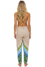 Retro HAND DYED V SWEATPANTS - TIE DYE SAND BLUE GREEN