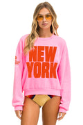 Retro NEW YORK WINE & FOOD 2025 CREW SWEATSHIRT RELAXED - NEON PINK