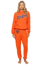 Retro NY METS 2026 RELAXED PULLOVER HOODIE - ORANGE