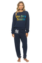 Retro NEW YORK YANKEES 2026 RELAXED CREW SWEATSHIRT - NAVY