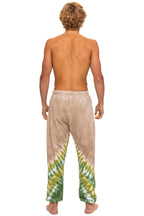 Retro HAND DYED V SWEATPANTS - TIE DYE SAND JUNGLE