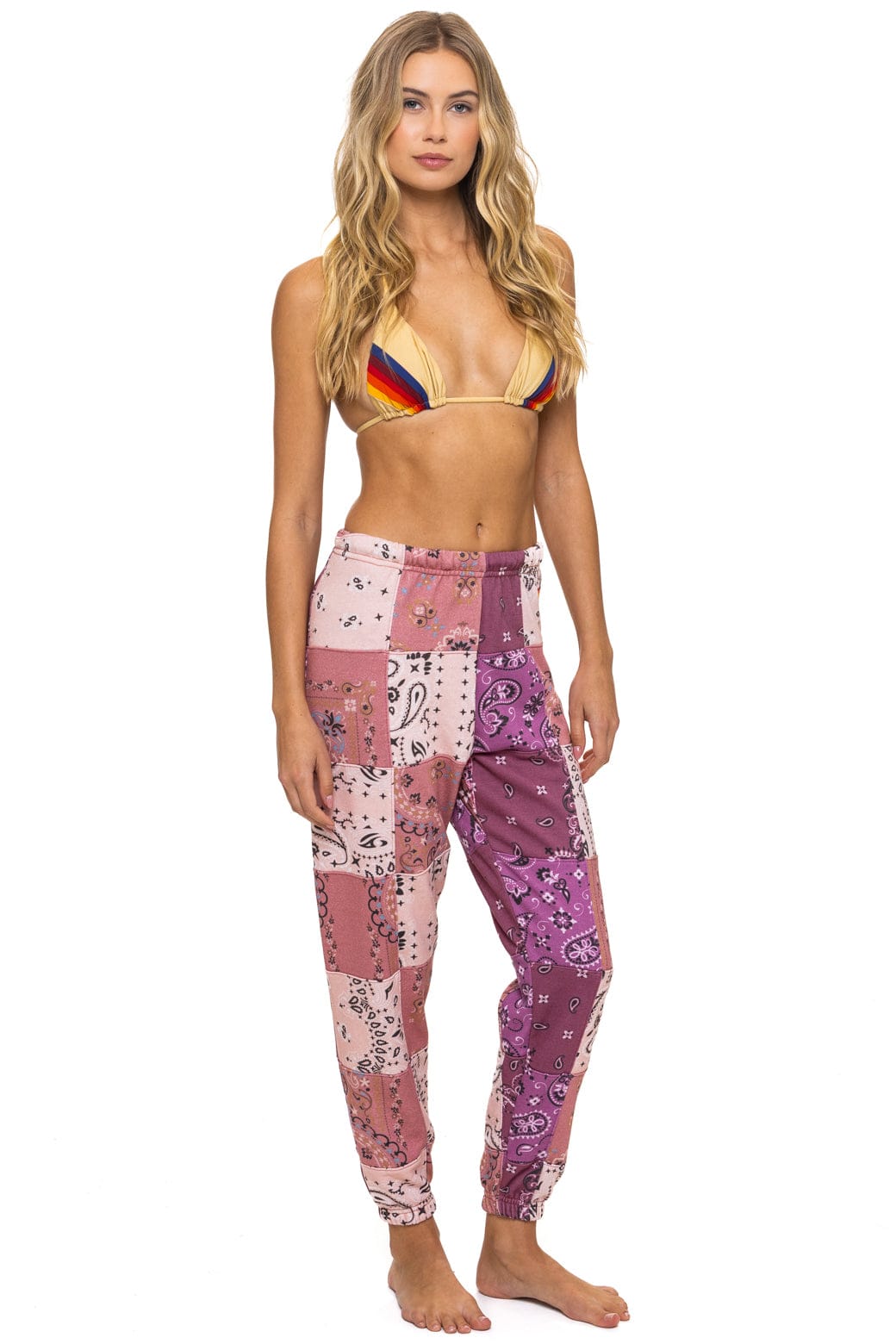 Retro BANDANA QUILTED SWEATPANTS - PINK