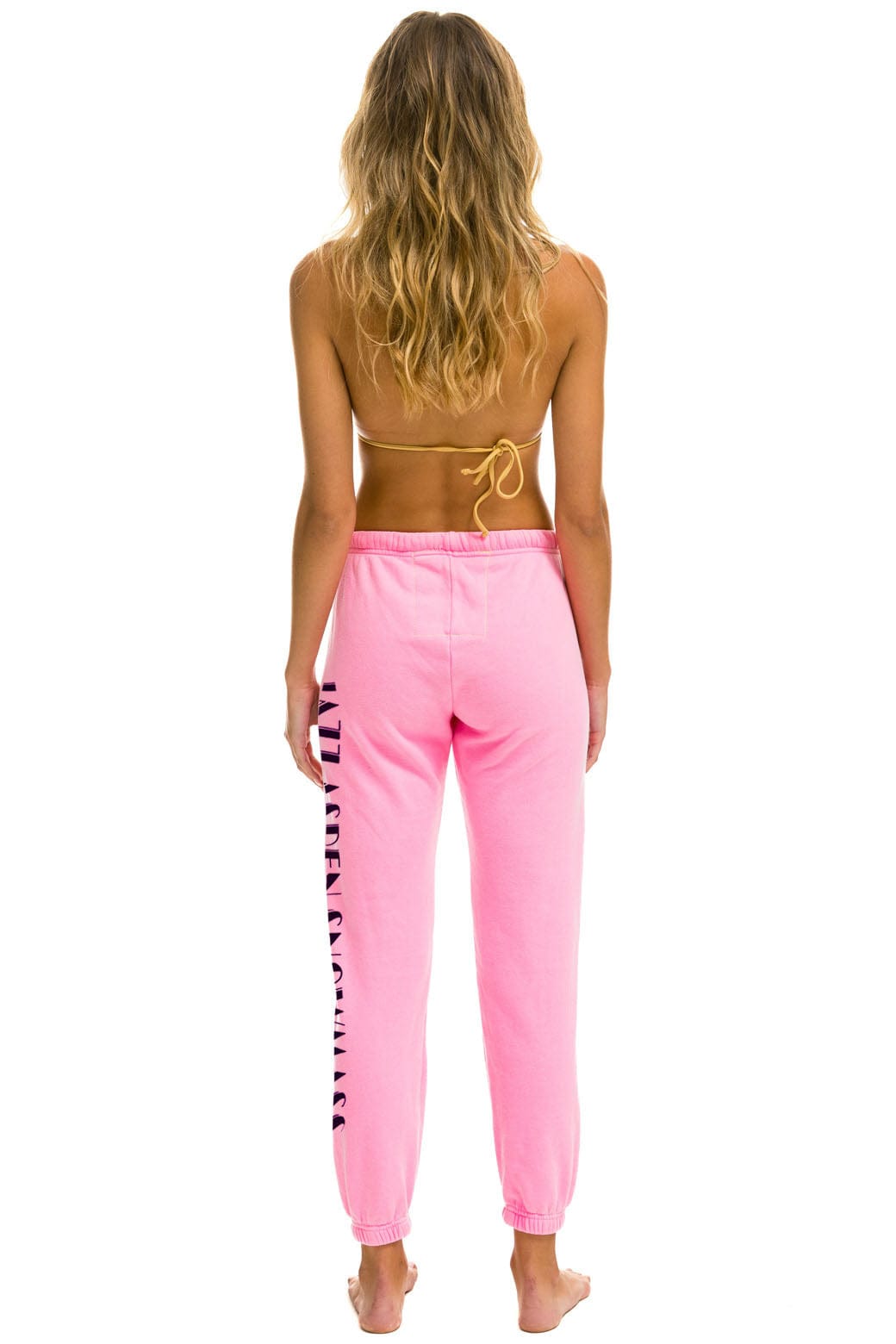 Retro JAZZ ASPEN SNOWMASS 2025 UNISEX SWEATPANTS - NEON PINK