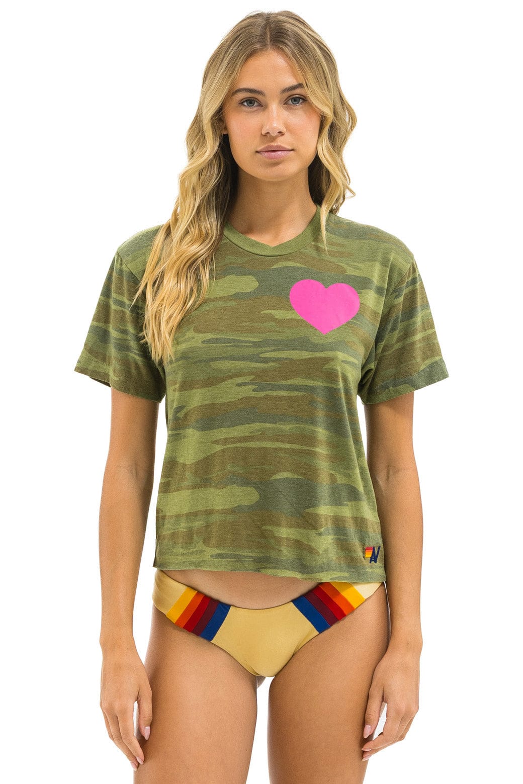 Retro HEART PRINT BOYFRIEND TEE - CAMO NEON PINK