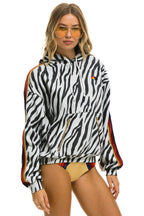 Retro CLASSIC RELAXED PULLOVER HOODIE WITH ZIPPER POCKETS - ZEBRA