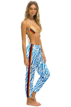 Retro CLASSIC VELVET SWEATPANTS - BLUE TIGER