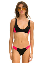 Retro HI-CUT COLOR BLOCK CHEEKY BIKINI BOTTOMS - BLACK RED