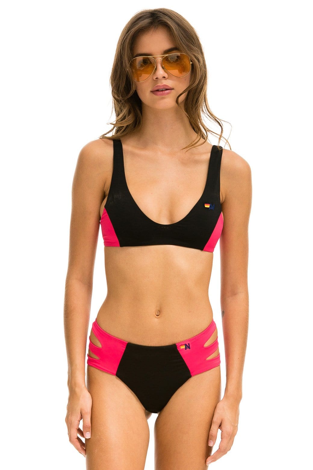 Retro HI-WAISTED SIDE CUT OUT COLOR BLOCK FULL COVERAGE BRIEF BIKINI BOTTOMS - BLACK RED