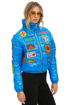 Retro VINTAGE PATCH APRES PUFFER JACKET - BLUE CINA GLOSSY