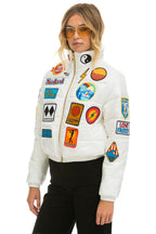 Retro VINTAGE PATCH APRES PUFFER JACKET - WHITE GLOSSY